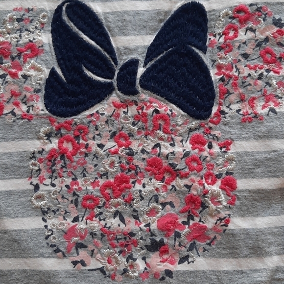 Gap Disney extra large Minnie Mouse long sleeve - Picture 6 of 9